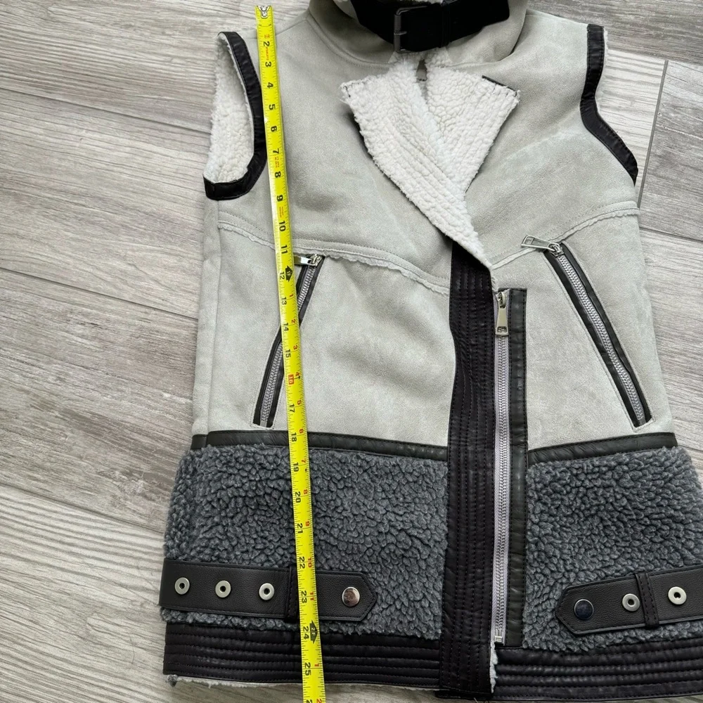 STELLA & Lorenzo Faux Shearling Moto Vest Size XS - Picture 13 of 16